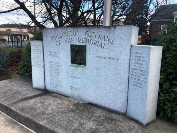 SHILLINGTON VETERANS OF WAR MEMORIAL CLOSE-UP