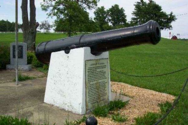 U.S.S. CONSTITUTION MEMORIAL CANNON