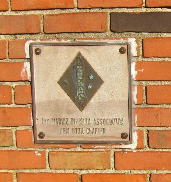 1ST MARINE DIVISION ASSOCIATION NEW YORK CHAPTER MEMORIAL PLAQUE