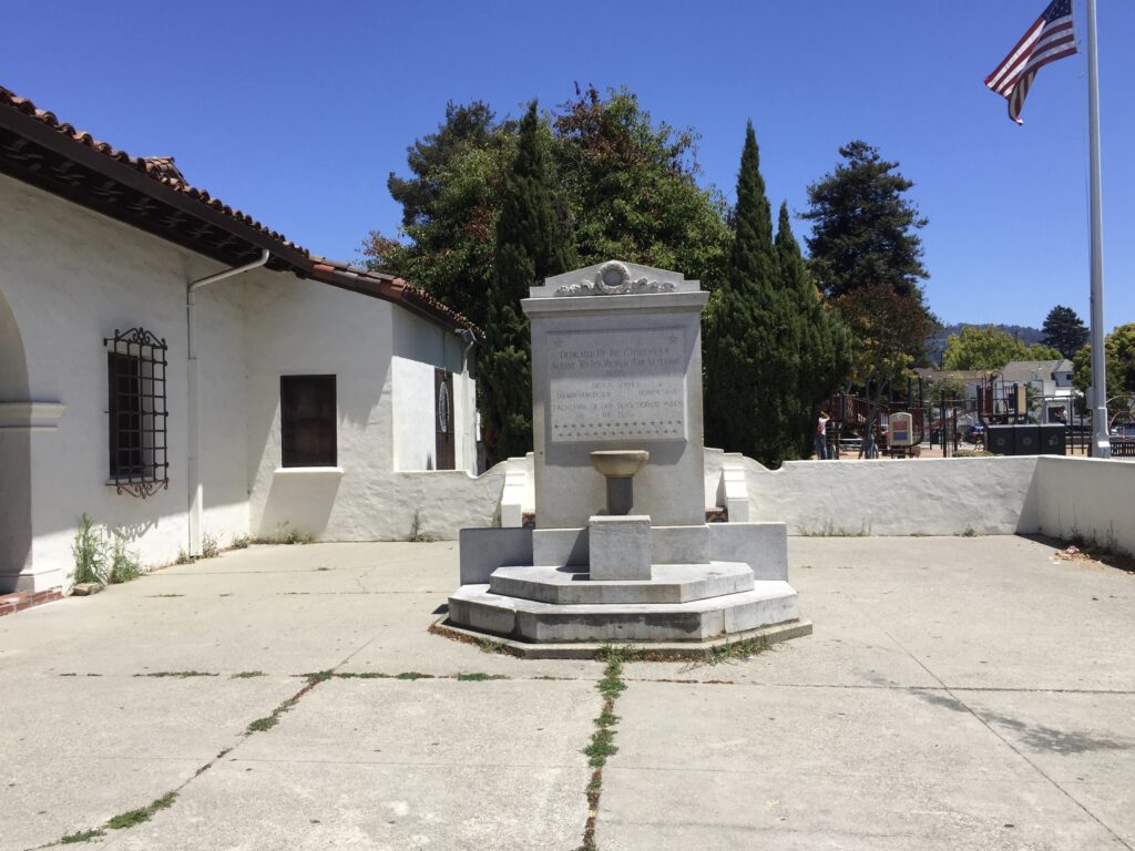 ALBANY WORLD WAR I MEMORIAL