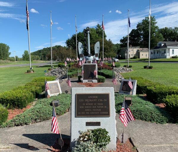ANCHOR USS ORIOSKANY CVA-34 MEMORIAL