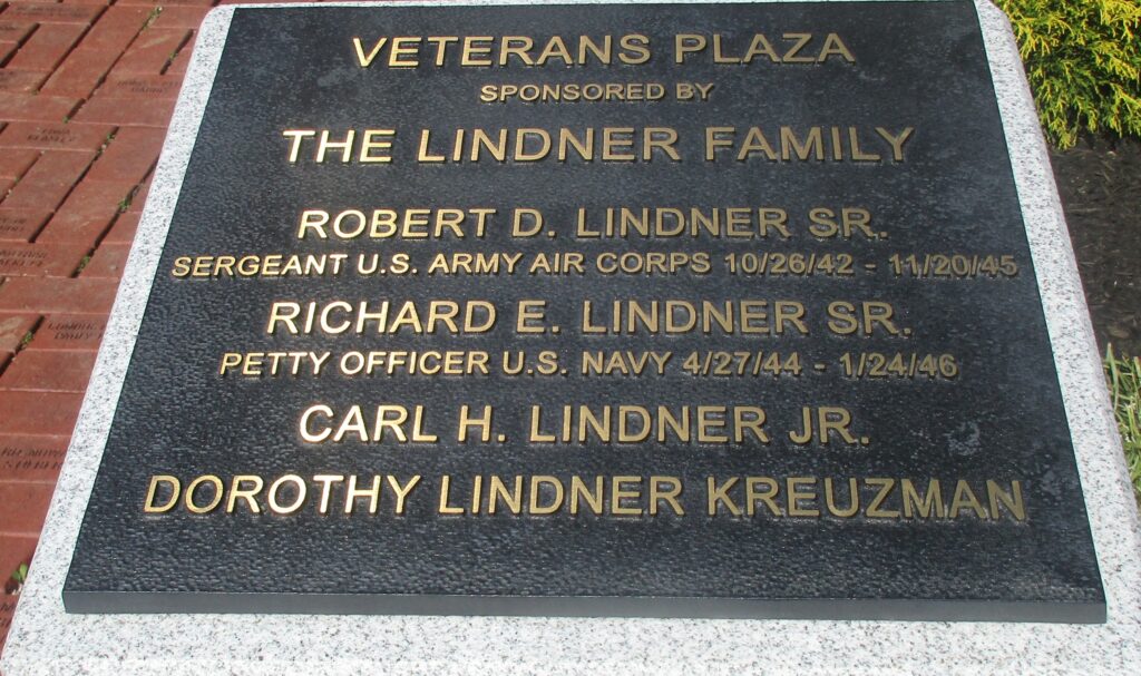 SILVERTON VETERANS PLAZA MEMORIAL PLAQUE