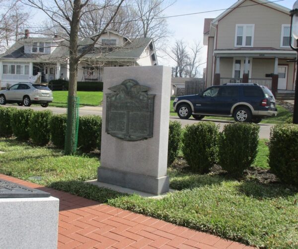 SILVERTON HONOR ROLL WAR  MEMORIAL