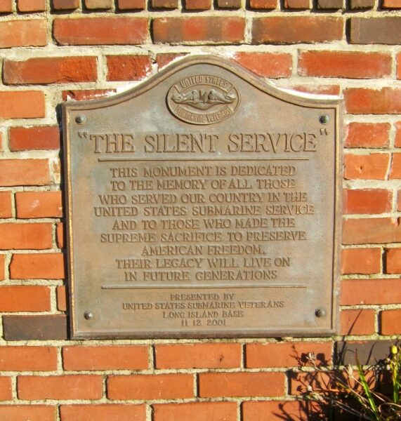 BAY SHORE “THE SILENT SERVICE” MEMORIAL PLAQUE