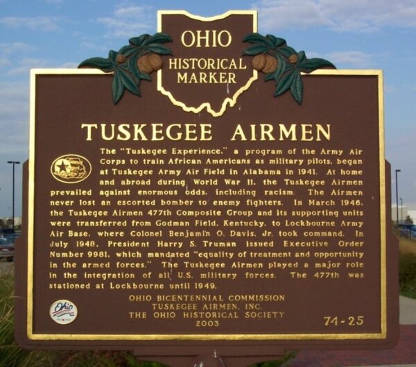 TUSKEGEE AIRMEN WAR MEMORIAL MARKER