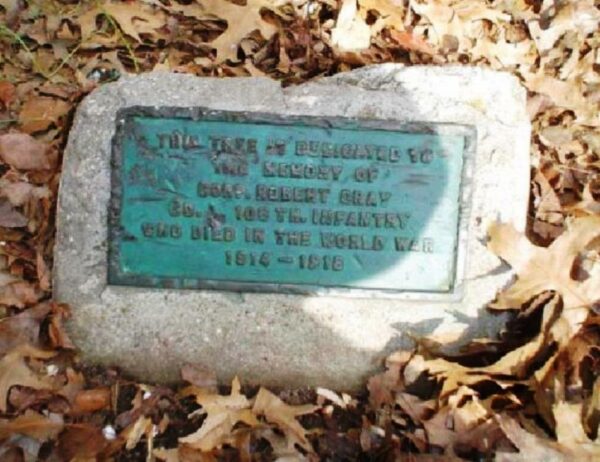 CORP. ROBERT GRAY WAR MEMORIAL TREE PLAQUE