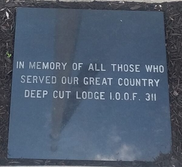 DEEP CUT LODGE I.00.F. 311 VETERANS MEMORIAL TABLET