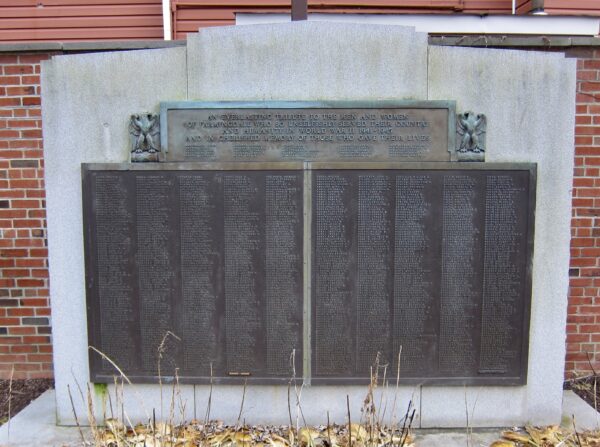 FARMINGDALE WORLD WAR II MEMORIAL