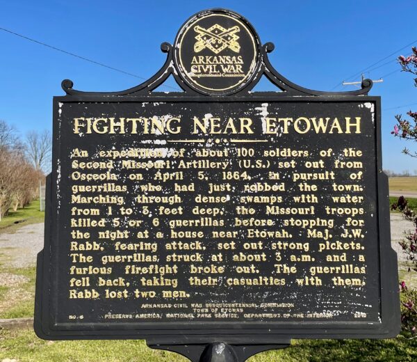 FIGHTING NEAR ETOWAH WAR MEMORIAL MARKER