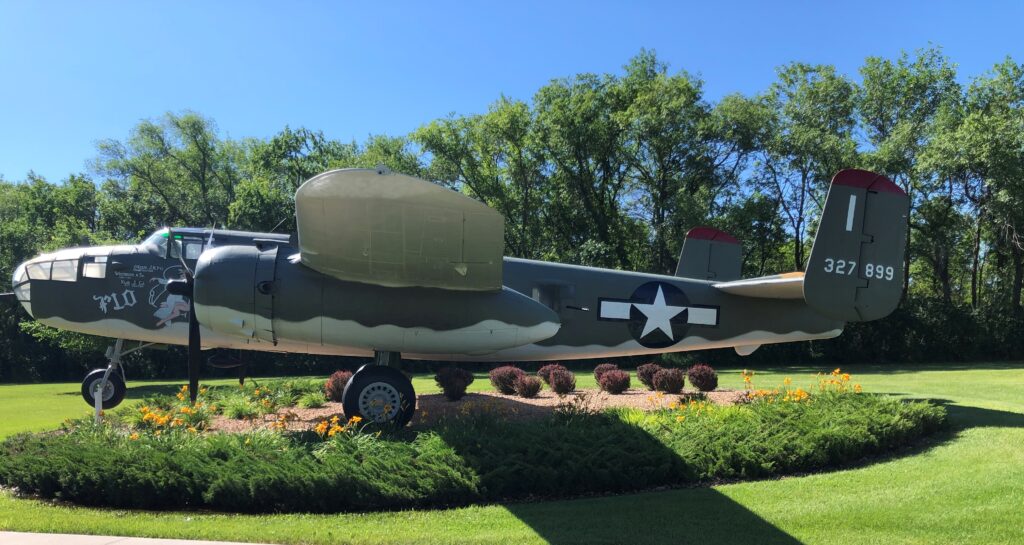 B-25J “FLO” WAR MEMORIAL AIRCRAFT