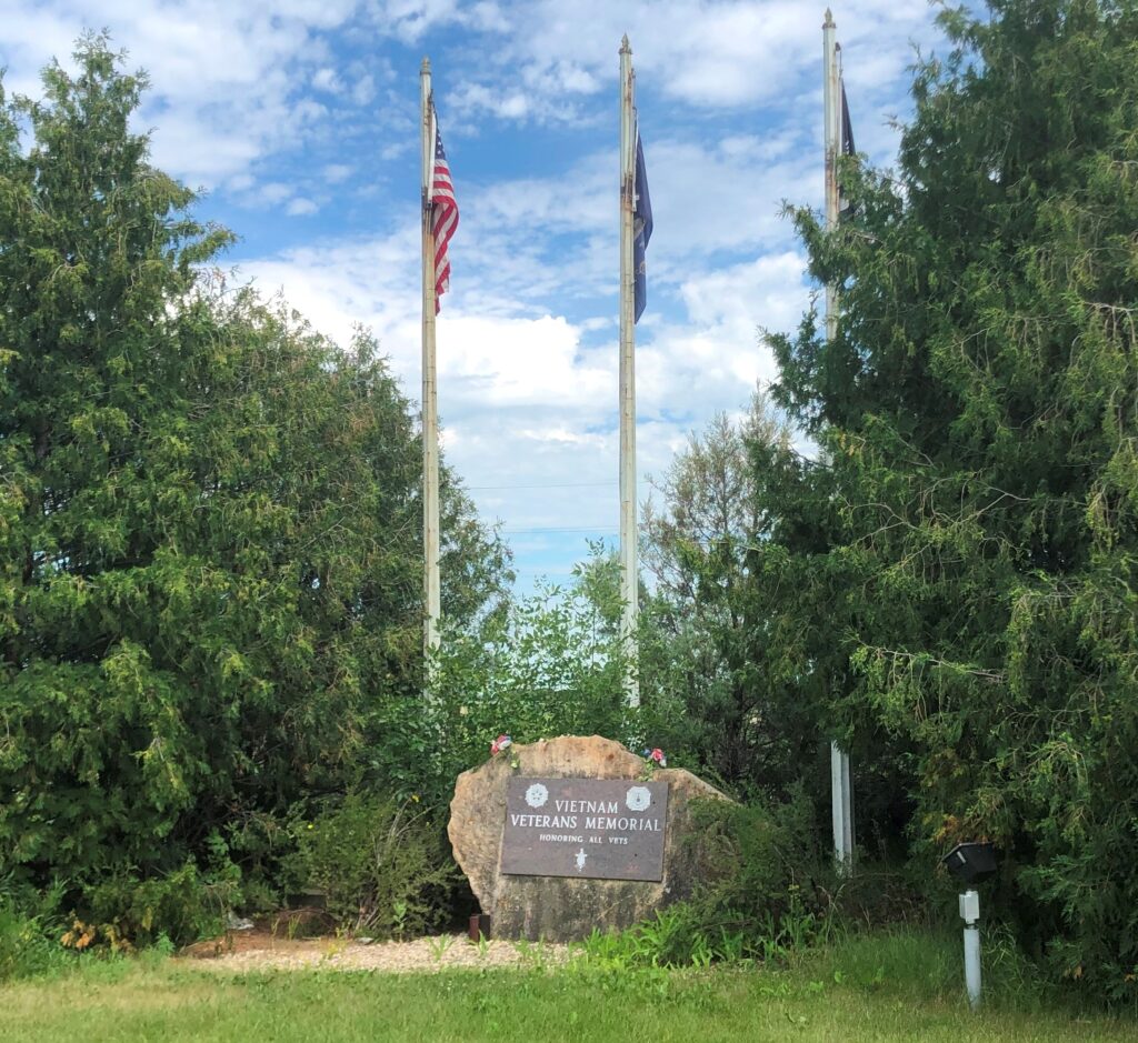 NEW ROCKFORD VIETNAM VETERANS MEMORIAL