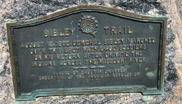 SIBLEY TRAIL MEMORIAL PLAQUE