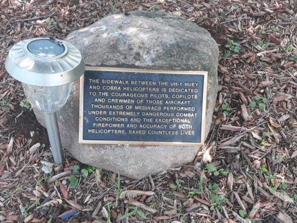 VETERANS MEMORIAL SIDEWALK PLAQUE
