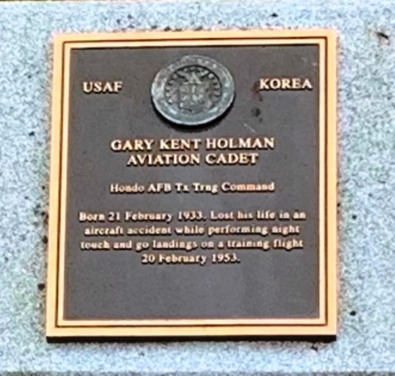 GARY KENT HOLMAN WAR MEMORIAL PLAQUE