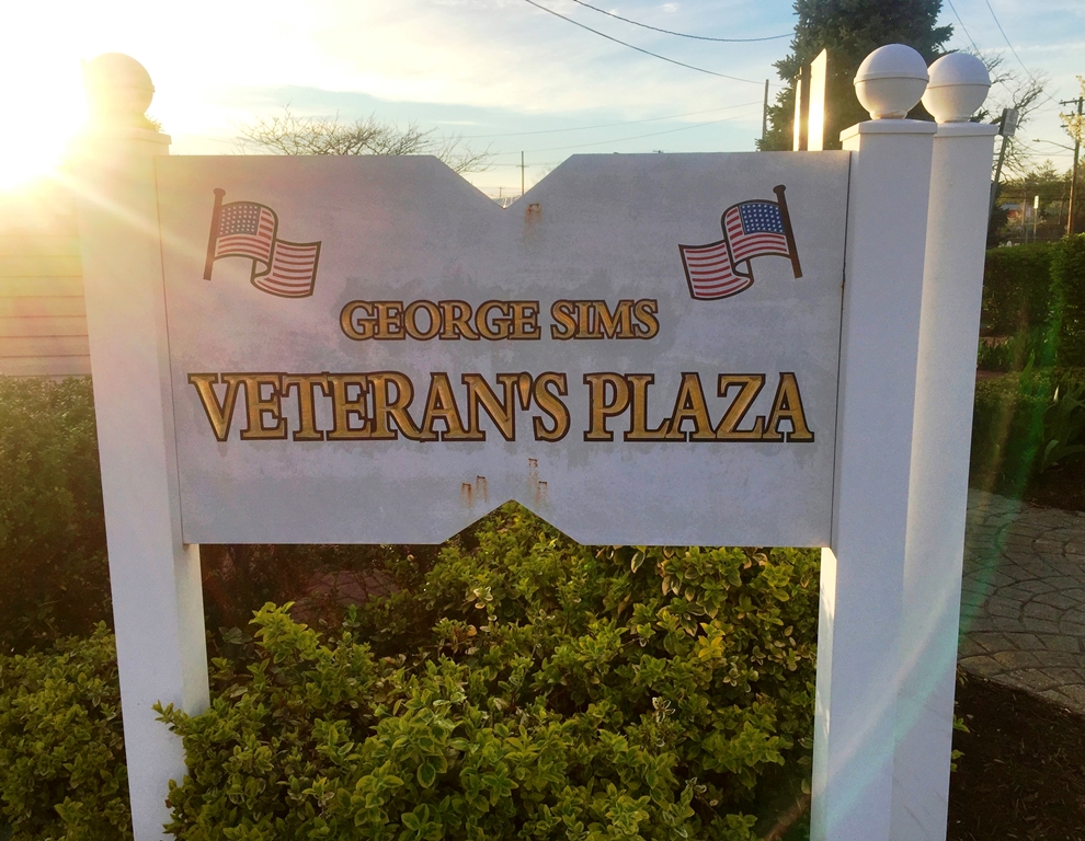 GEORGE SIMS VETERAN’S PLAZA MEMORIAL ENTRANCE SIGN