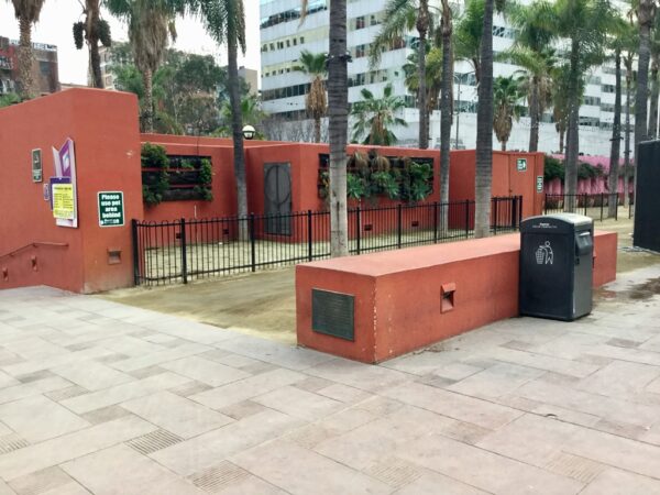 PERSHING SQUARE WAR MEMORIAL