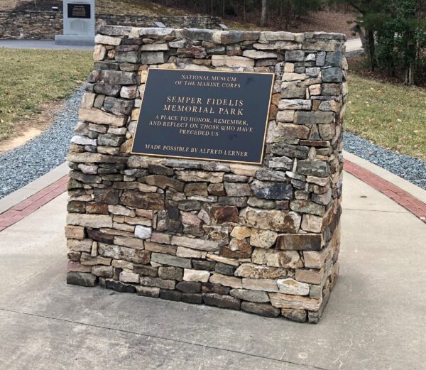 SEMPER FIDELLIS MEMORIAL PARK PLAQUE