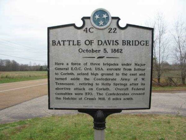 BATTLE OF DAVIS BRIDGE WAR MEMORIAL MARKER