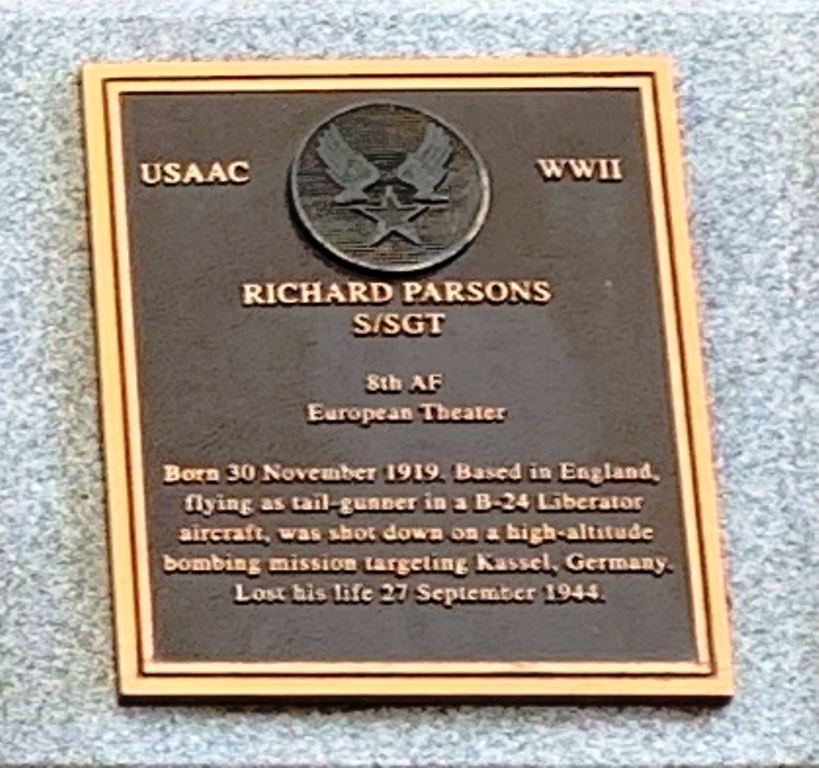RICHARD PARSONS WAR MEMORIAL PLAQUE