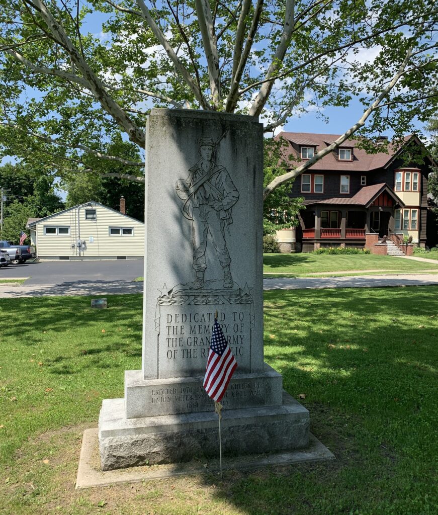 RUTLAND G.A.R. CIVIL WAR MEMORIAL