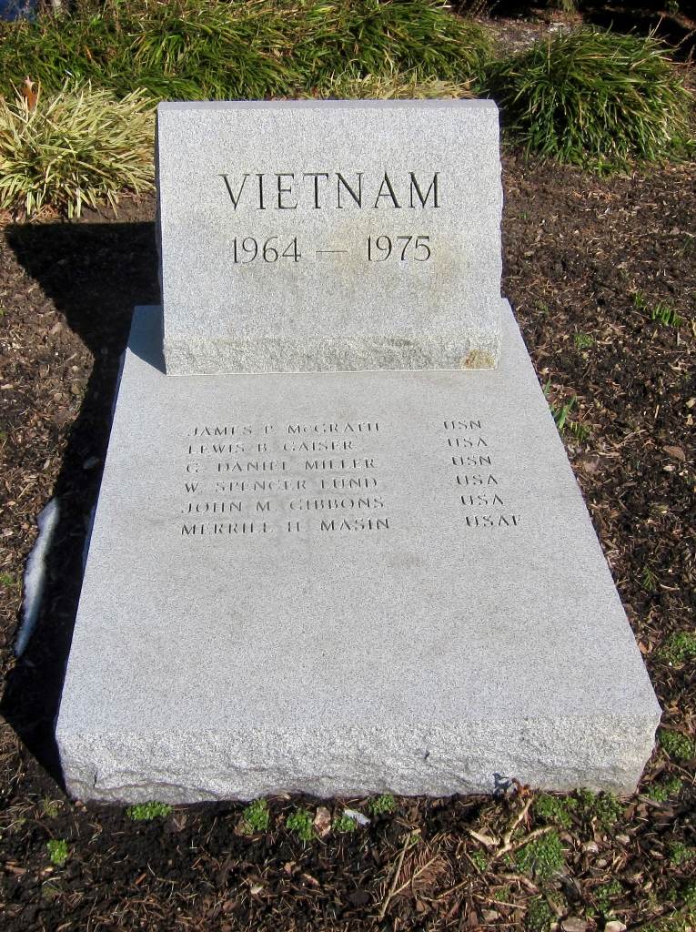 SAYVILLE WAR MEMORIAL CEMETERY STONE B