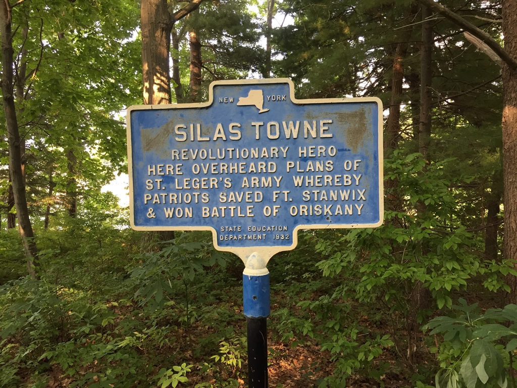 SILAS TOWNE REVOLUTIONARY WAR MEMORIAL MARKER