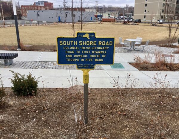 SOUTH SHORE ROAD WAR MEMORIAL MARKER