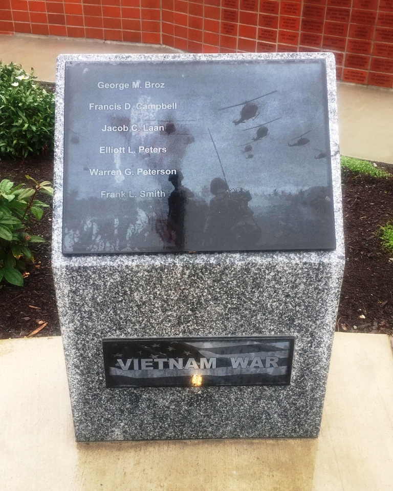 STANWOOD AREA HISTORICAL SOCIETY VETERANS MEMORIAL STONE D