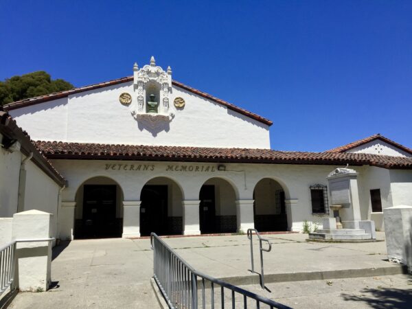 THE VETERANS’ MEMORIAL BUILDING MEMORIAL