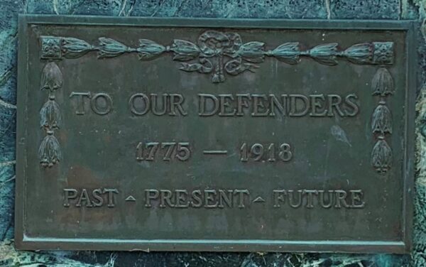 TO OUR DEFENDERS WAR MEMORIAL PLAQUE