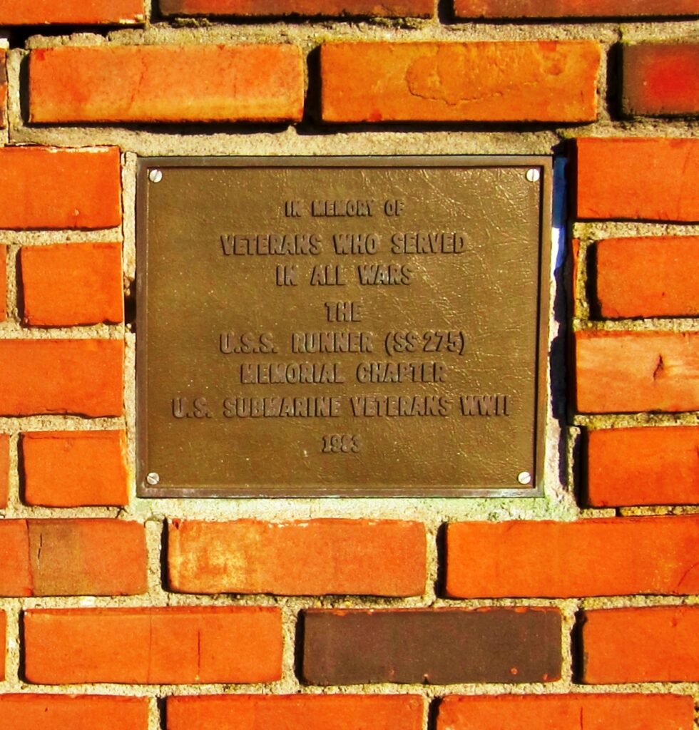 U.S.S. RUNNER (SS275) VETERANS WAR MEMORIAL PLAQUE