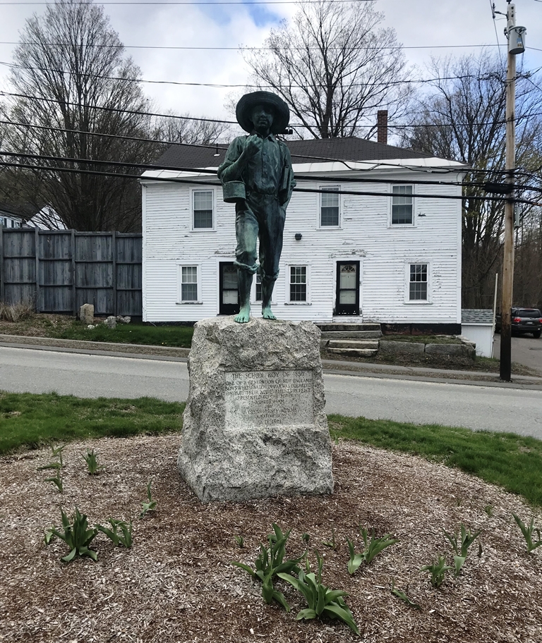 THE SCHOOL BOY OF 1850 WAR MEMORIAL