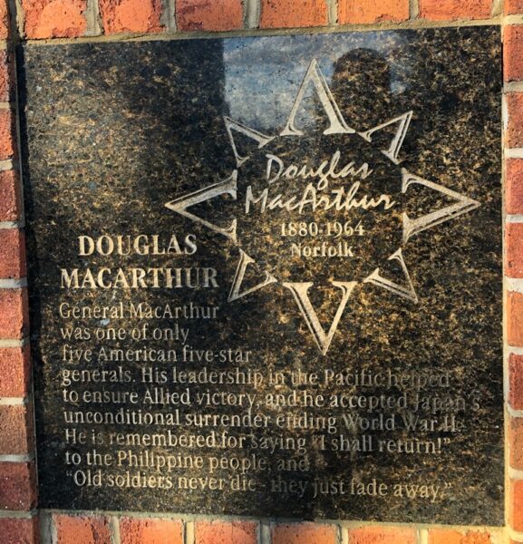 DOUGLAS MACARTHUR 1880-1964 NORFOLK WAR MEMORIAL PLAQUE