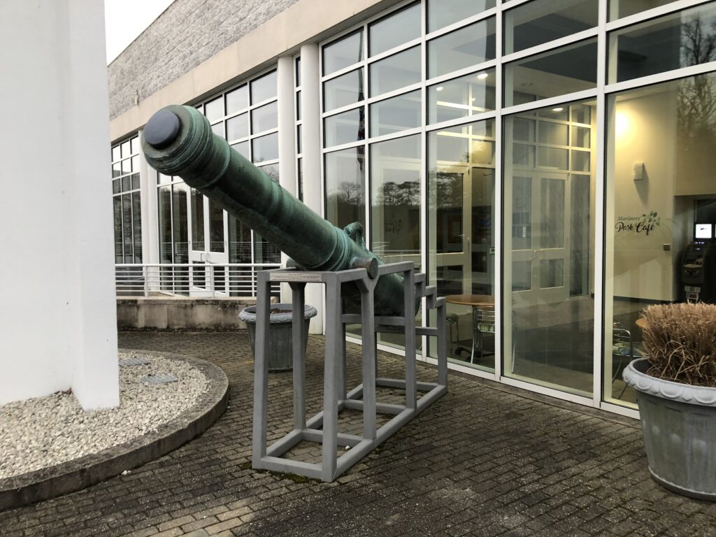 SPANISH BRONZE GUN WAR MEMORIAL