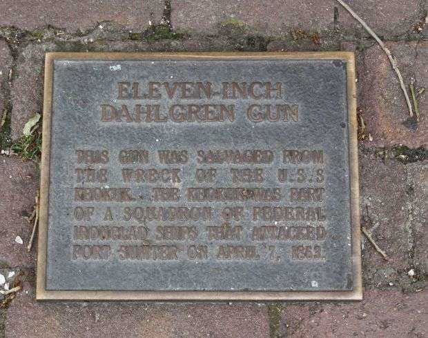 CHARLESTON COUNTY ELEVEN-INCH DALGREN GUN MEMORIAL PLAQUE
