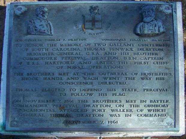 TWO GALLANT GENTLEMEN WAR MEMORIAL PLAQUE