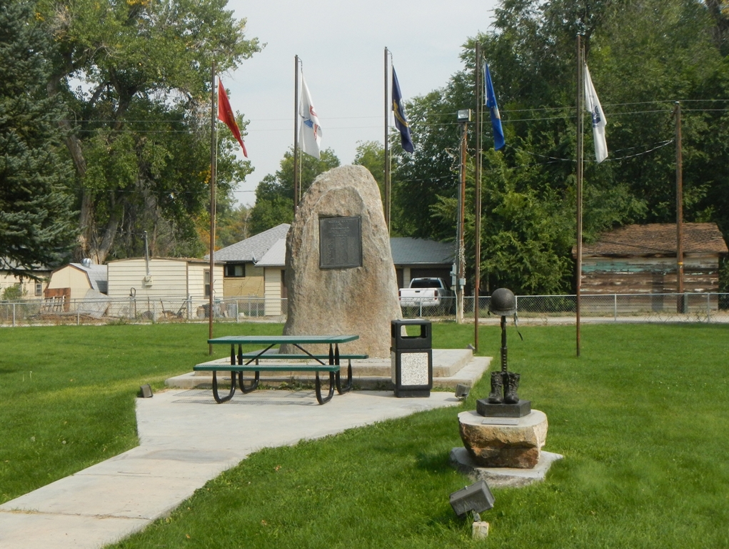 GOLD STAR MEMORIAL CLUB WORLD WAR II MEMORIAL