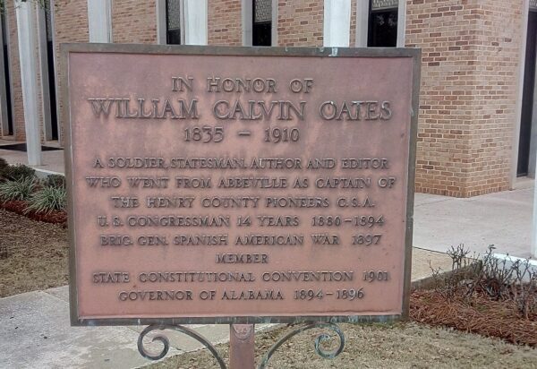 WILLIAM CALVIN OATES WAR MEMORIAL PLAQUE