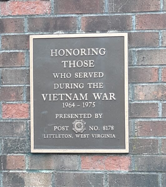 LITTLETON, WV WAR VETERANS MEMORIAL PLAQUE C