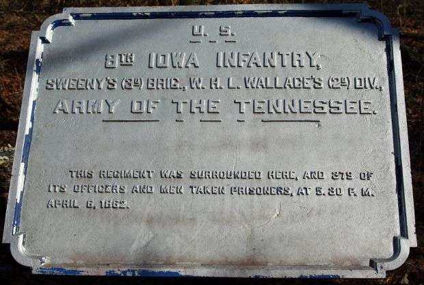 U.S. 8TH IOWA INFANTRY MEMORIAL PLAQUE III