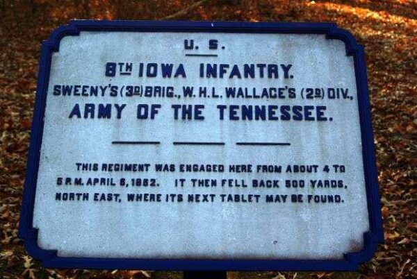 U.S. 8TH IOWA INFANTRY MEMORIAL PLAQUE I