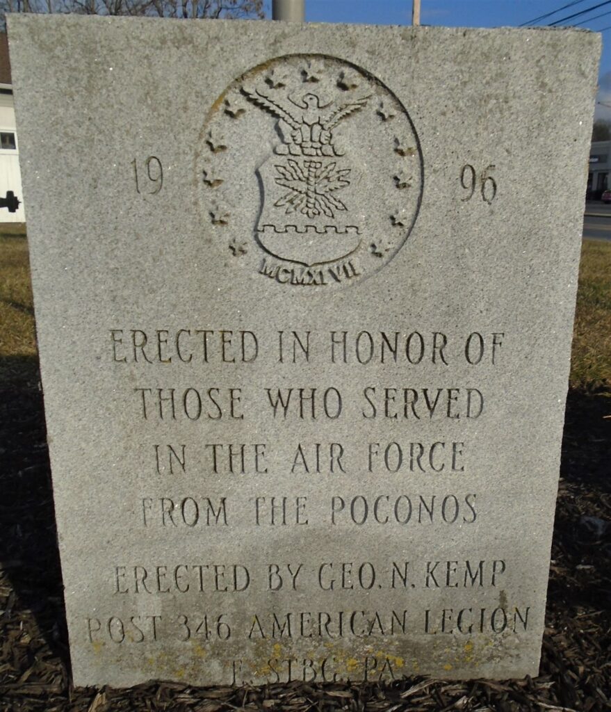 MONROE COUNTY PENNA WORLD WAR MEMORIAL STONE E