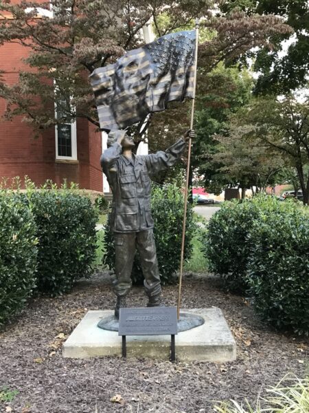 AVERITTEXPRESS VETERANS MEMORIAL STATUE