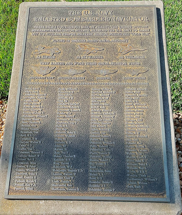 THE U.S. NAVY ENLISTED BOMBARDIER/NAVIGATOR MEMORIAL