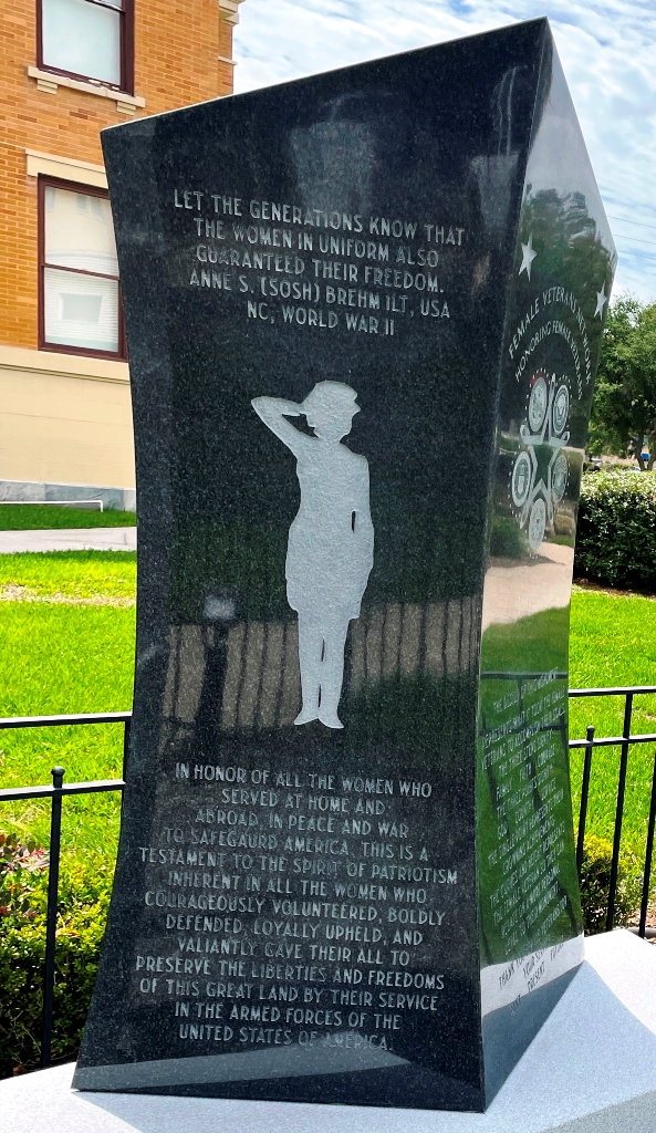 WOMEN IN UNIFORM WAR MEMORIAL SIDE A
