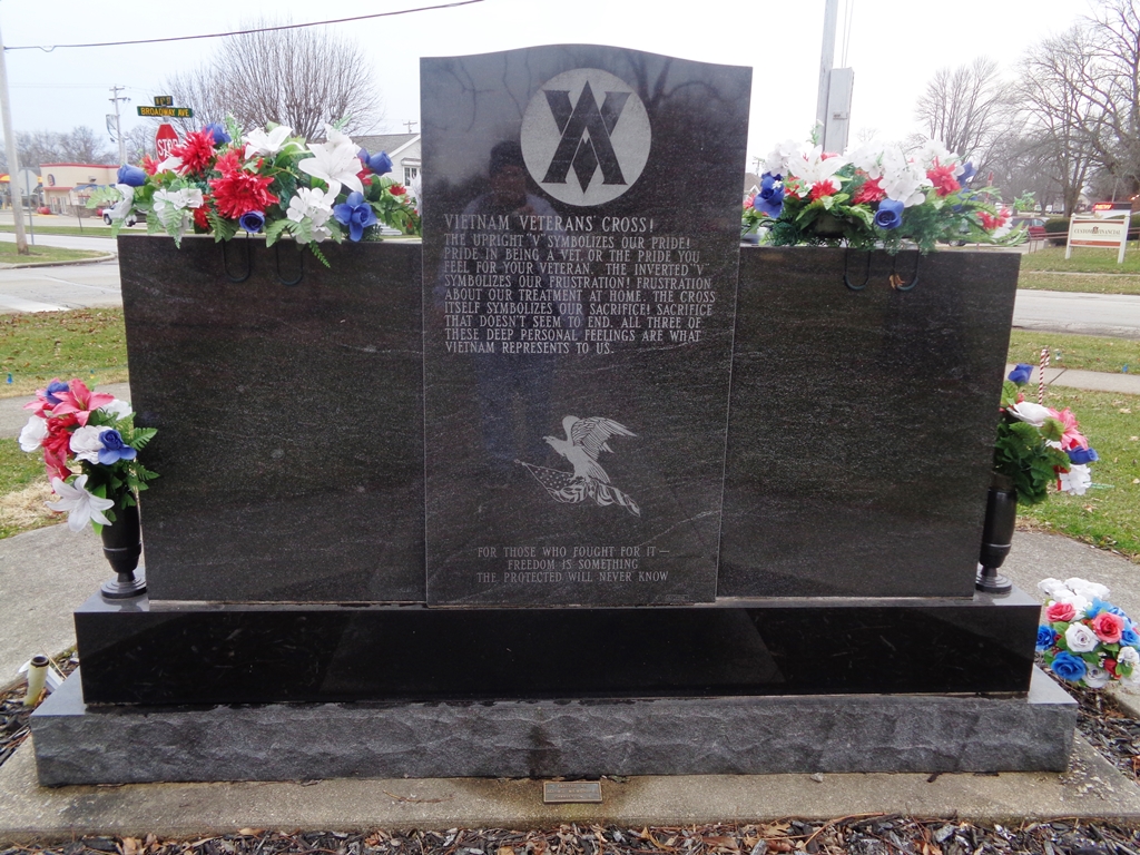 COLES COUNTY VIETNAM VETERANS MEMORIAL BACK