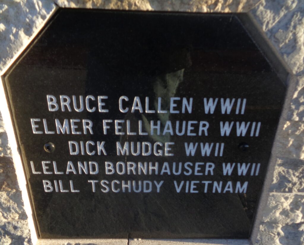 HIGHLAND POWS WAR MEMORIAL PLAQUE B