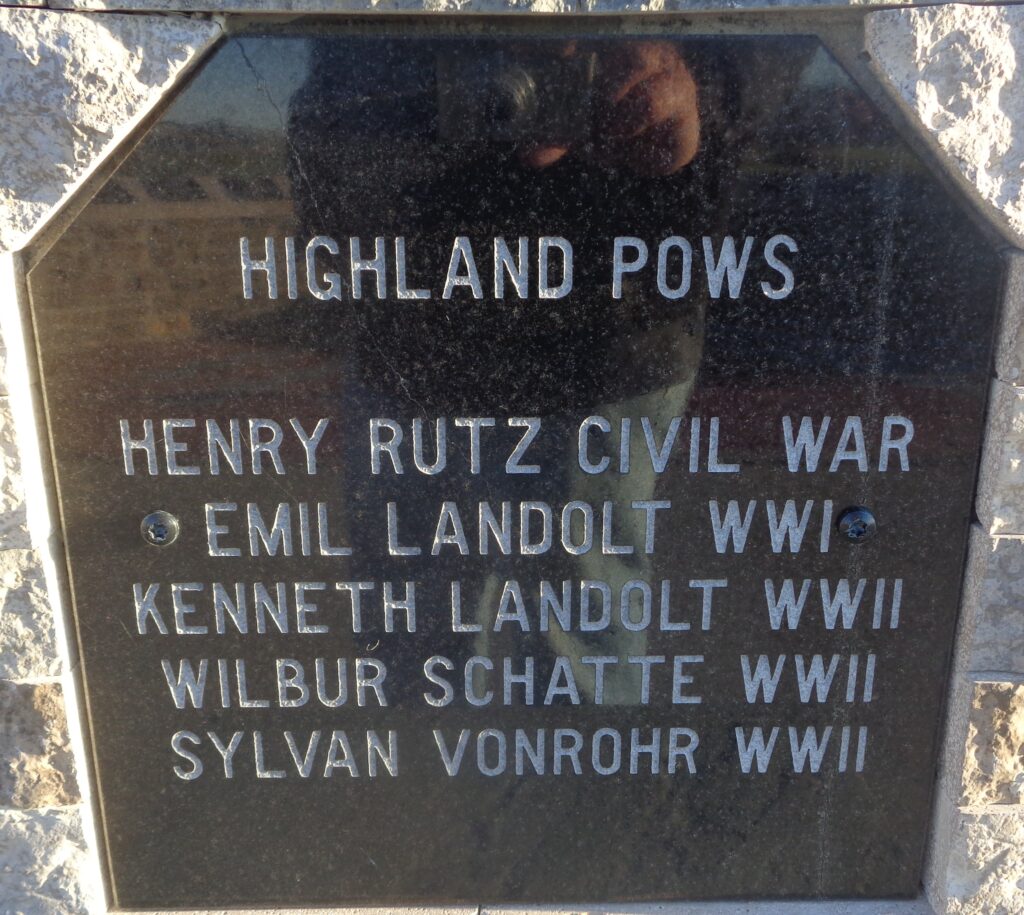 HIGHLAND POWS WAR MEMORIAL PLAQUE A