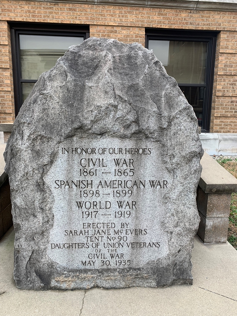 IN HONOR OF OUR HEROES WAR MEMORIAL