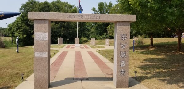 JOHNSTON COUNTY LEST WE FORGET MEMORIAL
